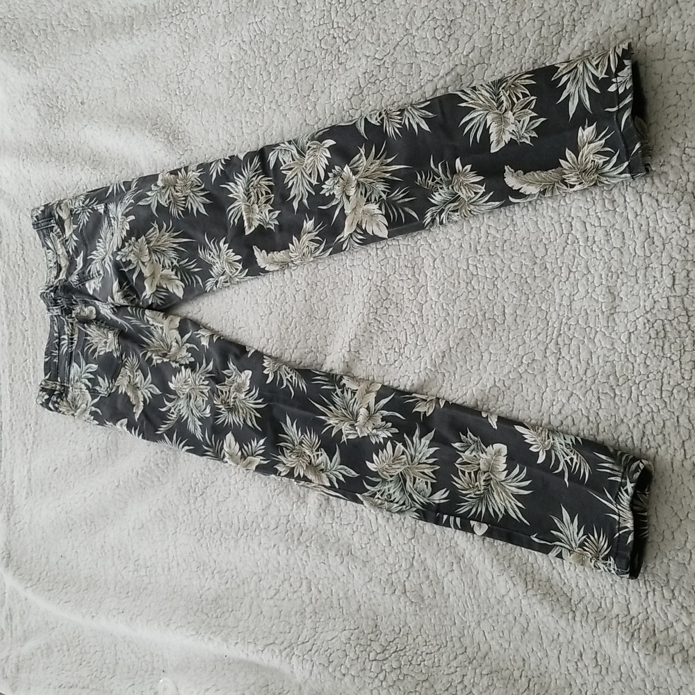 Cotton On Women's Floral Skinny Jeans - Picture 11 of 14